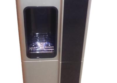 Przemysłowy dystrybutor wody